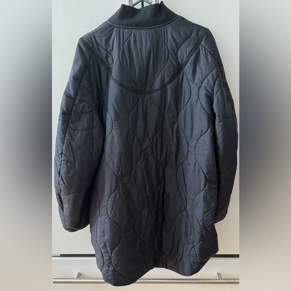 Lululemon Quilted Light Jacket - Picture 2 of 5